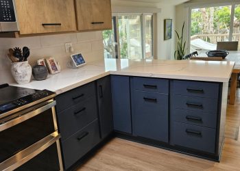 Beachy Cottage Vibes. . .#authentic